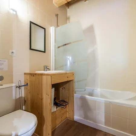 Chalet Spacieux Avec Sauna Et Wifi Aux Gets - Fr-1-671-259 Les Gets